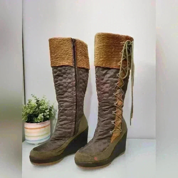 NAUGHTY MONKEY wedge tall lace up boots green/ brown. Size 6.5 - Picture 5 of 14